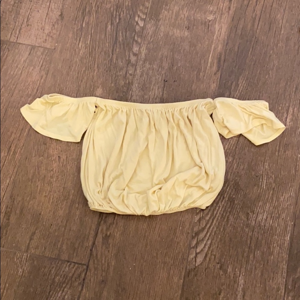 Ivy & Main Yellow Top